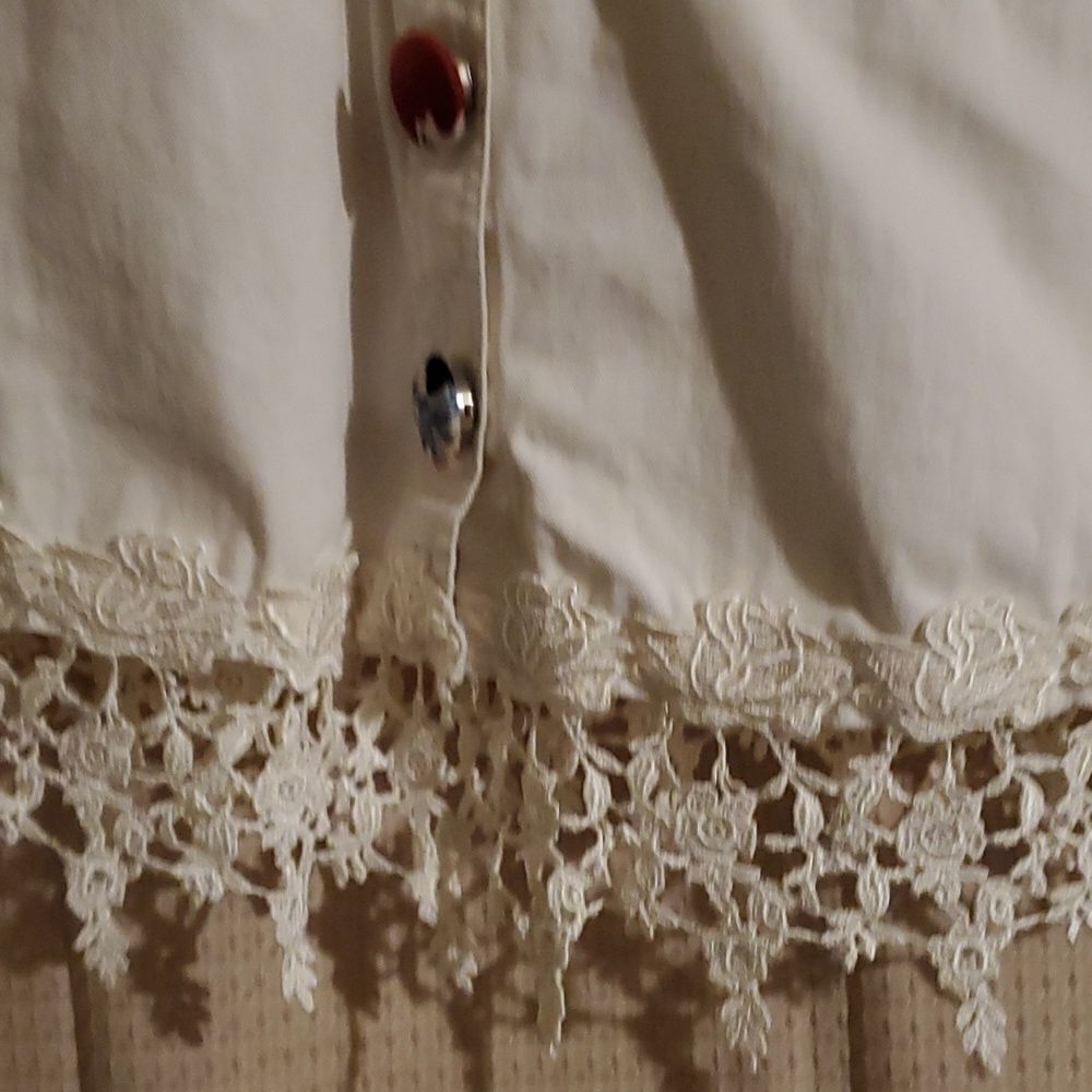 ROSETTES VINTAGE  Button Up - Picture 6 of 7